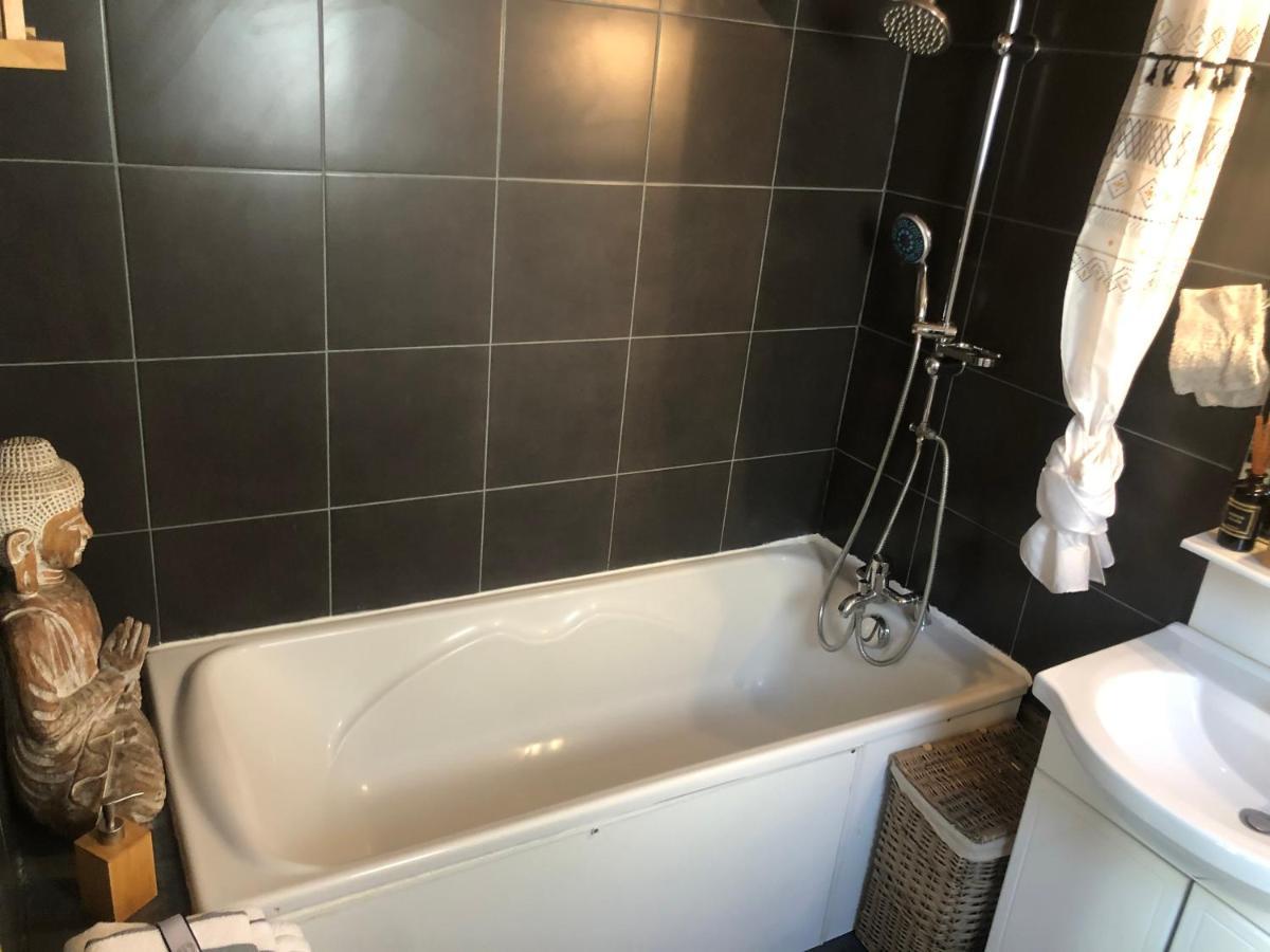Appartamento Studio Duplex Avec Jardin Terrasse La Genette Le Mail La Rochelle  Esterno foto